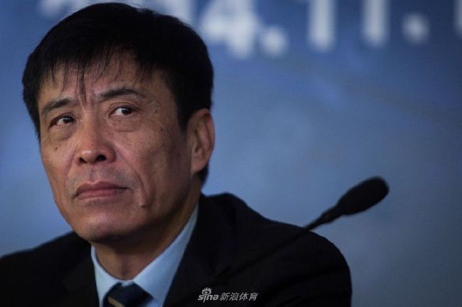 俄罗斯女人下边大黑β